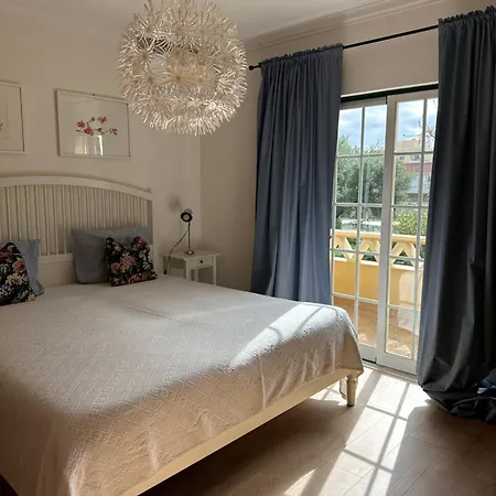 Amalia In アパート